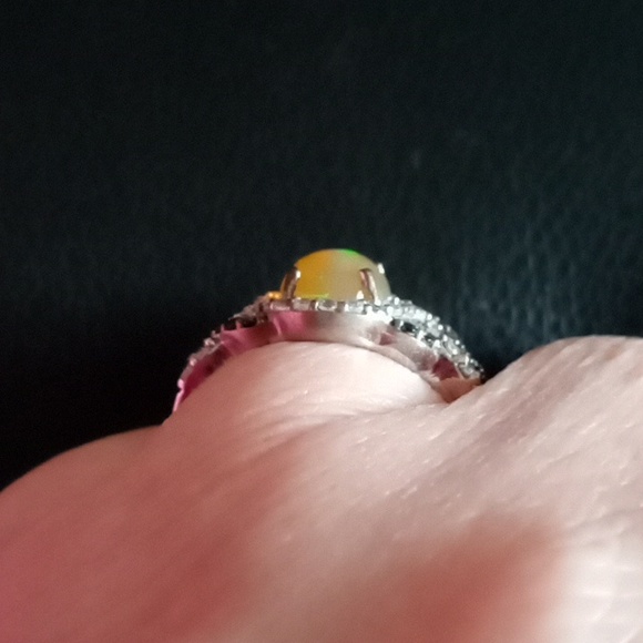 ETHIOPIAN WELO OPAL, MULTI GEMSTONE RING - Picture 3 of 10